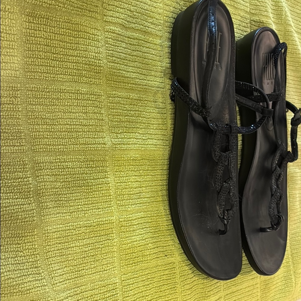 Pelle Moda Black Sandals, Size 7 1/2 - Picture 4 of 6